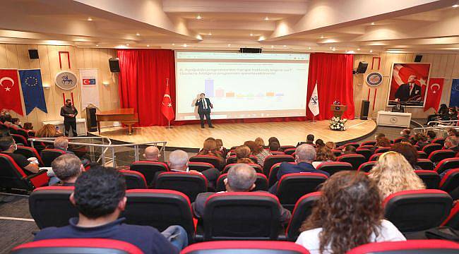 AB Sürecimiz ve Gençler İçin Fırsatlar Toplantısı