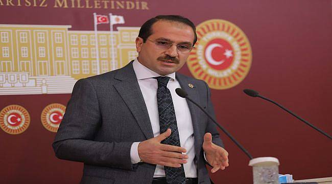 AK Partili Kırkpınar’dan Soyer’e tepki: “Şov yapıyor!”