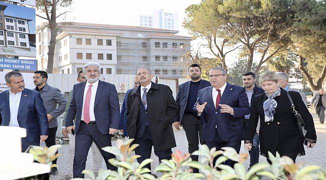 AK Partili Özhaseki’den Yunusemre’ye çıkarma