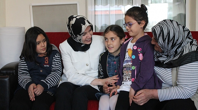 Ayşen Zeybekci, “İzmirli gençlere ve engellilere müjde”