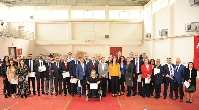 Başkan Çalkaya mazbatasını aldı!