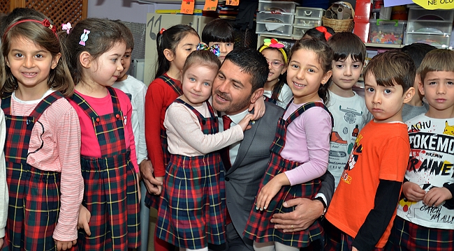 Başkan Gürbüz çocuklarla buluştu!
