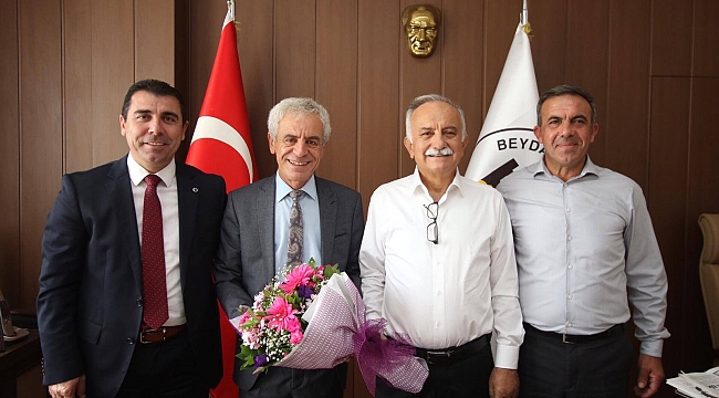Başkan Hasan Karabağ, Büyükşehir için sahaya çıktı