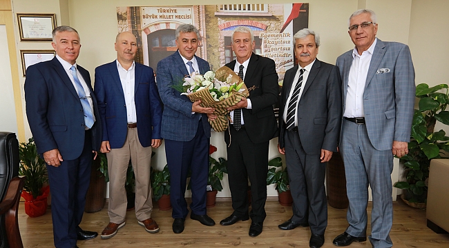 Başkan İnce’ye İzmir Esnaf Odası’ndan ziyaret!