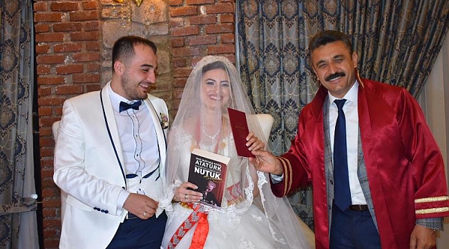 Başkan Kırgöz ilk nikah akdini gerçekleştirdi!