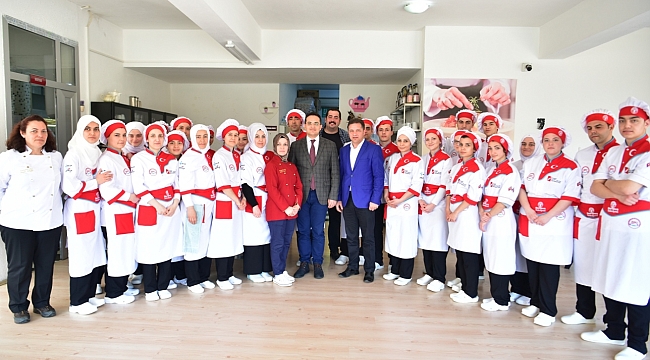 Başkan Olgun Atila’dan kursiyerlere ziyaret