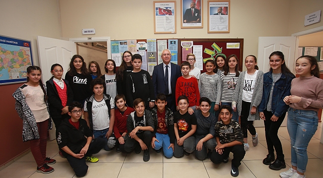 Başkan Selvitopu öğrencileri kutladı