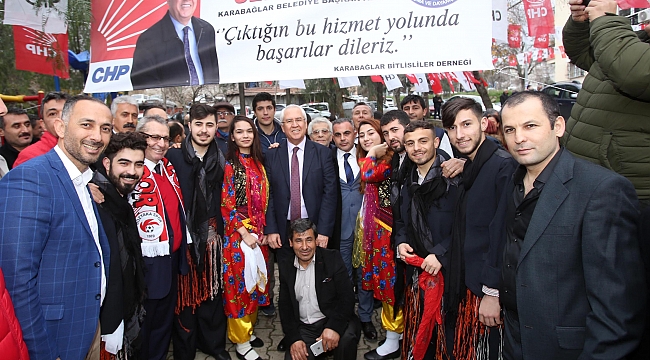 Başkan Selvitopu’na miting gibi karşılama