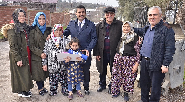 Başkan Uğurlu ev ziyaretlerini sürdürüyor