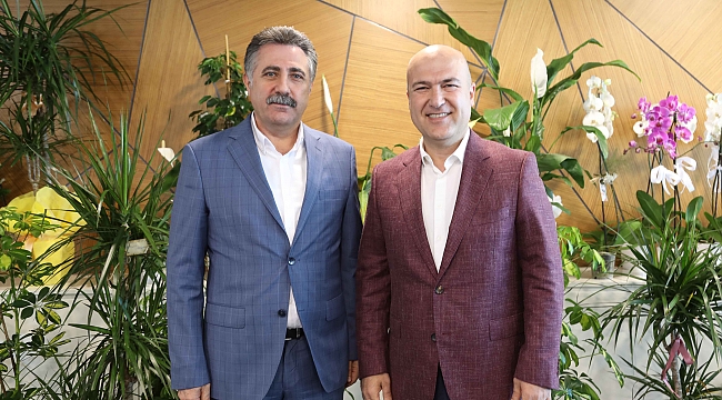 Başkan Sandal’ı siyasiler de yalnız bırakmadı!