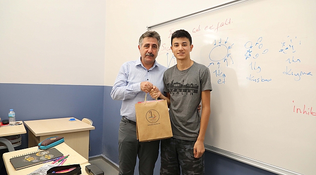 Bayraklı Belediyesi Sosyal Etkinlik Merkezi’nde eğitim-öğretim sezonu açıldı!