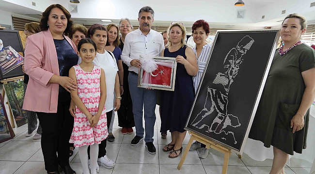 Bayraklı Belediyesi’nin kursiyerlerinden sergi!