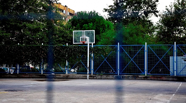 Bornova Belediyesi’nden her mahalleye basketbol sahası