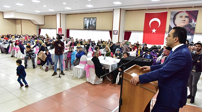 Bornova’da Dost Market’te krediler yükseldi