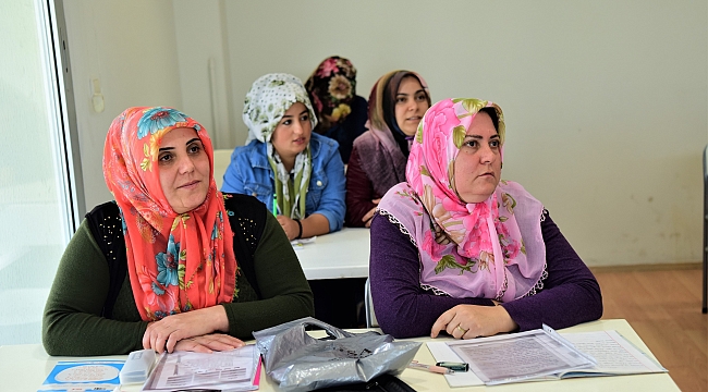 Bornova’da okuma yazma bilmeyen kalmayacak