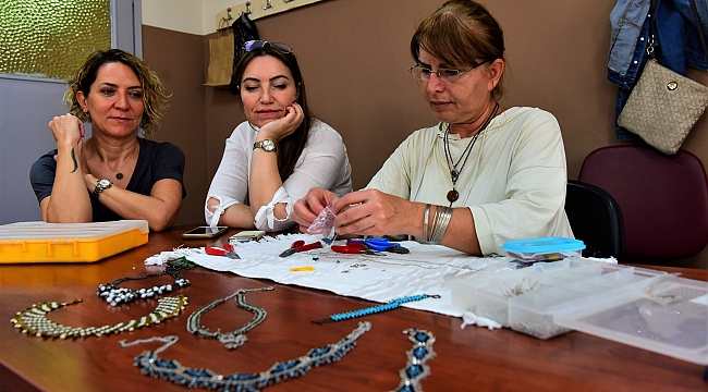 Bornova’da Takı Tasarım Kursları başladı