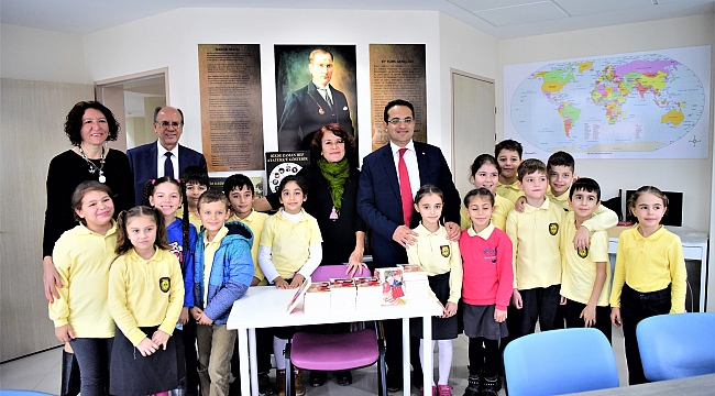 Bornovalı çocuklar yazarlarla buluştu