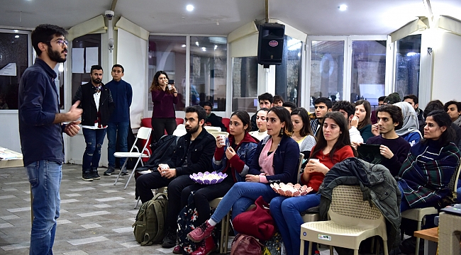 Bornova’nın Gençlik Merkezi’nde sinema keyfi