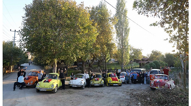 BUCA’DA RENGARENK CUMHURİYET KAMPI