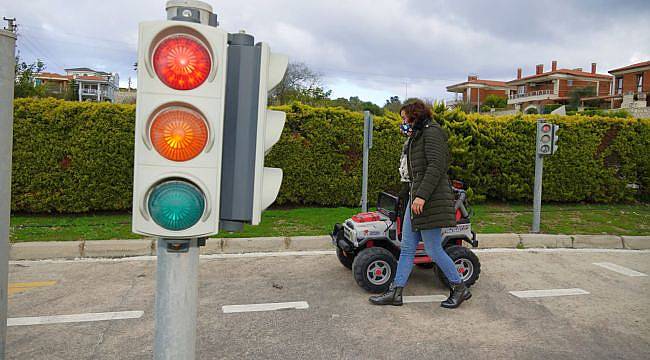Çeşme Belediyesi’nden Anaokulu Öğrencilerine Trafik Eğitimi