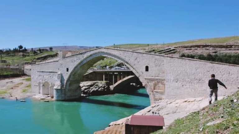 Cinsel İstismar ve Şantaja Maruz Kalan Genç Kız İntihara Kalkıştı