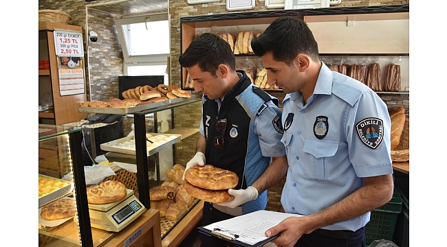 Dikili’de zabıtalardan fırınlara denetim!