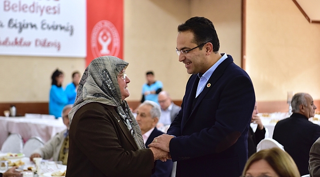 DİSK Emekli-Sen’den Başkan Atila’ya teşekkür plaketi