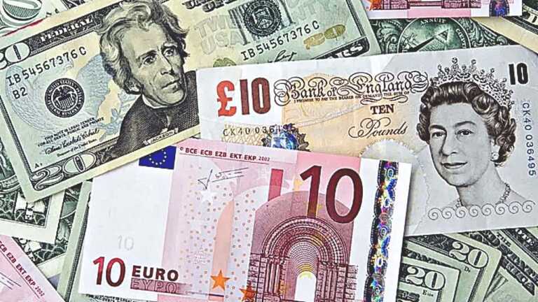 Dolar ve Euro Rekor Üstüne Rekor Kırarak Yükseldi