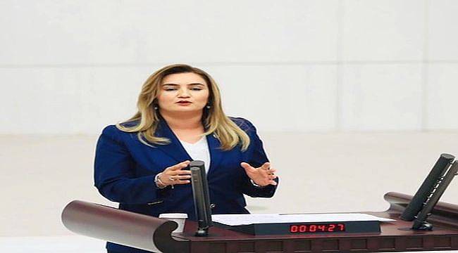 “Dayakçı Öğretmenlerin Varlığı Mesleğin Onurunu Zedelemektedir”