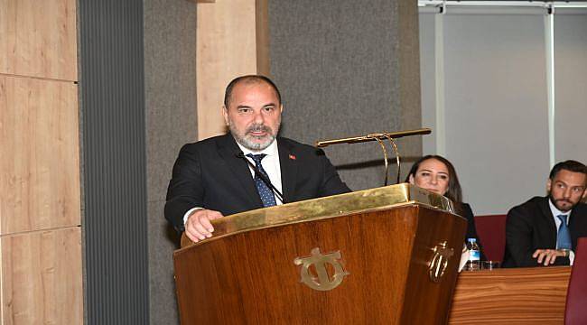 “İzmir yeni yatırım bölgelerinin lojistik üssü olabilir”