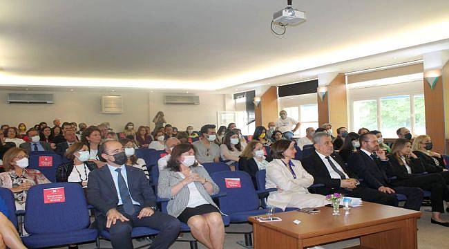 Ege Üniversitesinde “14 Mayıs Eczacılar Günü” kutlandı