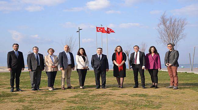EMD İzmir’in yeni yönetimi göreve başladı