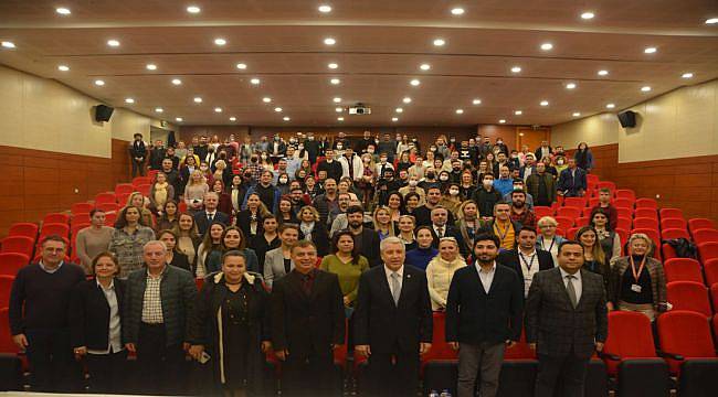 EÜ’den, kurumsal sosyal medyacılara eğitim