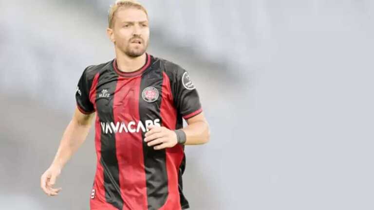 Eyüpspor ile Caner Erkin Sözleşme İmzaladı
