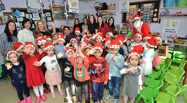 Foçalı miniklerin yeni yıl sevinci