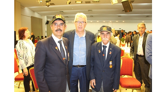 Gazi ve Şehit ailelerine Ödemiş Belediyesi’nden iftar