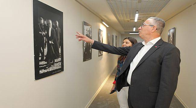 Gaziemir’de Atatürk Fotoğrafları Sergisi Açıldı