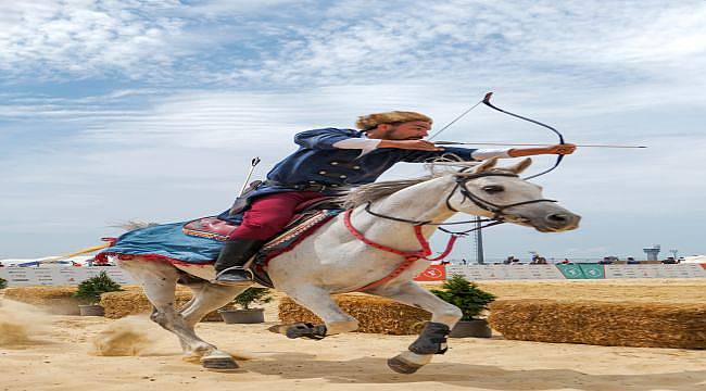 Göçebe oyunları büyük bir kültürel hazineyi koruyor