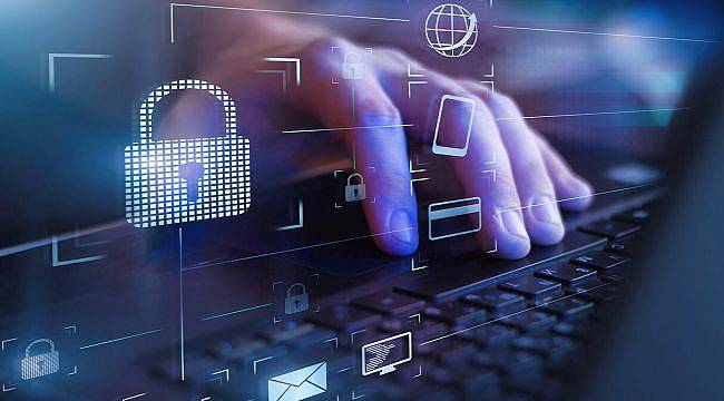 Hackerler Taklitle Çalışanları Kandırıyorlar