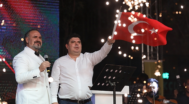Hakan Aysev ve Başkan Kılıç’tan 9 Eylül düeti
