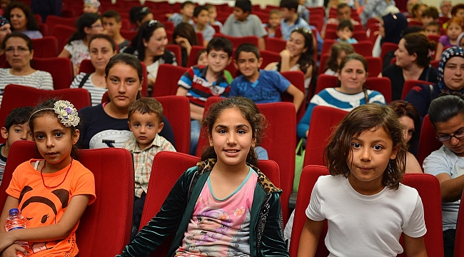 Haydi çocuklar tiyatroya!