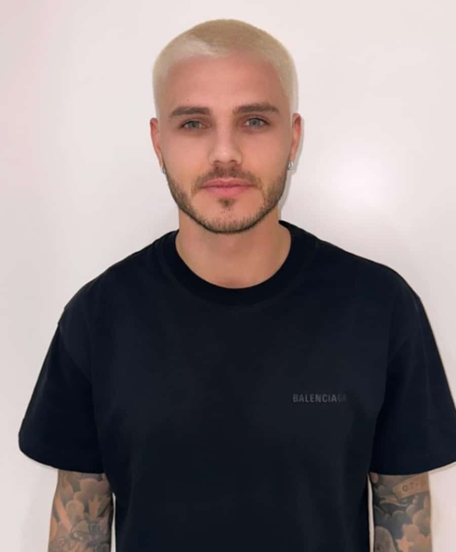 icardi-saclarini-sariya-boyadi-min.jpg