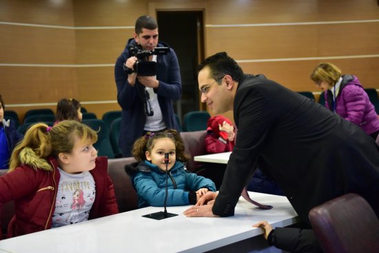 mus_isikkent-koleji-ziyaret_olgun-atila-cocuklar.jpg