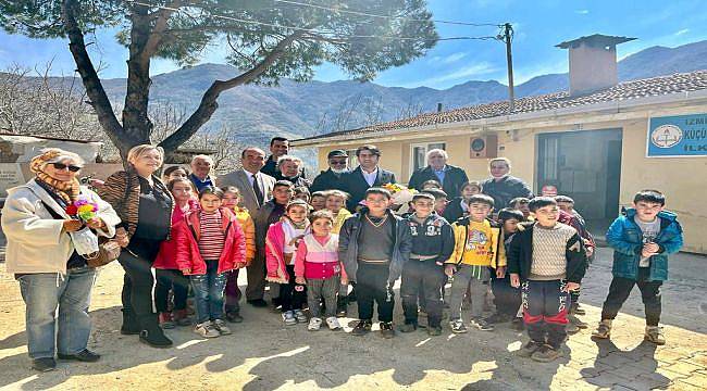 Huzurevi Sakinleri Çocuklara Derman Oldu