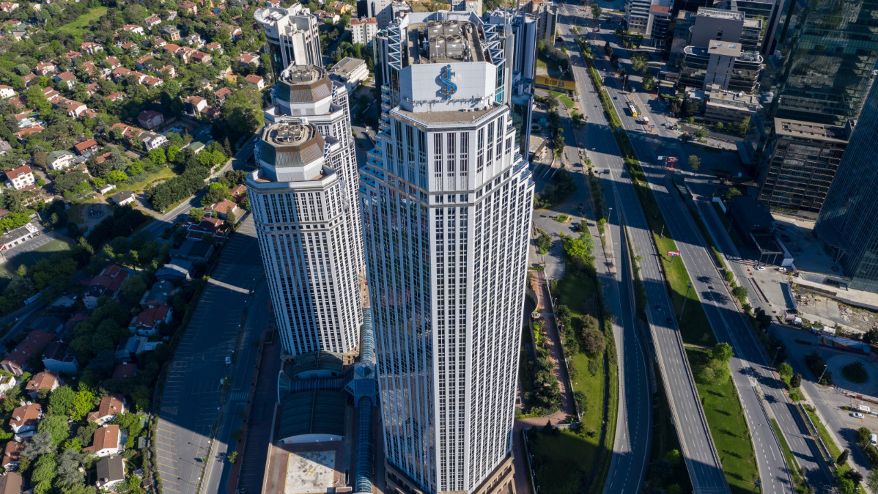 is-bankasi-borsada-buyuk-satis-gerceklestirdi
