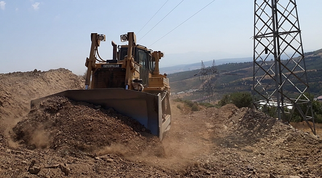 İzmir Büyükşehir Belediyesi yol çalışmalarına devam ediyor!