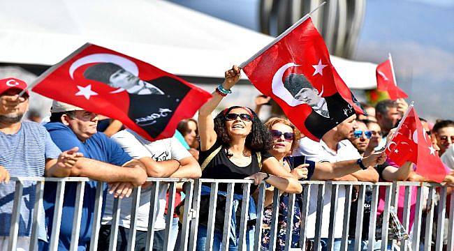 İzmir’de 30 Ağustos Zafer Bayramı coşkuyla kutlanacak