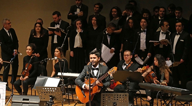 İZOT Fedakar Anneler İçin Sahnedeydi