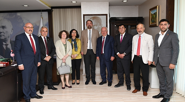 Karadenizlilerden Başkan Gümrükçü’ye destek