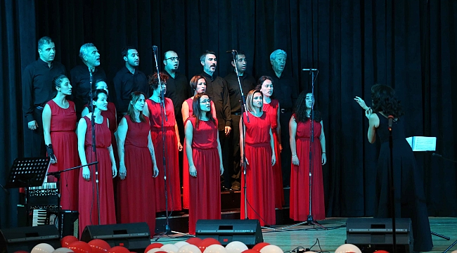 Karşıyaka’da Cumhuriyet coşkusu bitmiyor